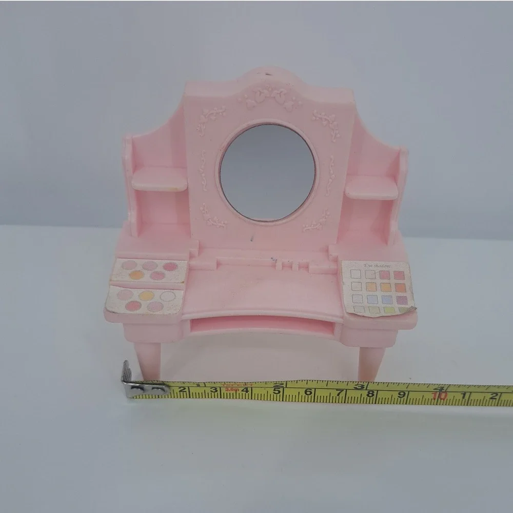 Epoch Sylvanian Families Calico Critters Pink Dressing Table Vanity Dollhouse